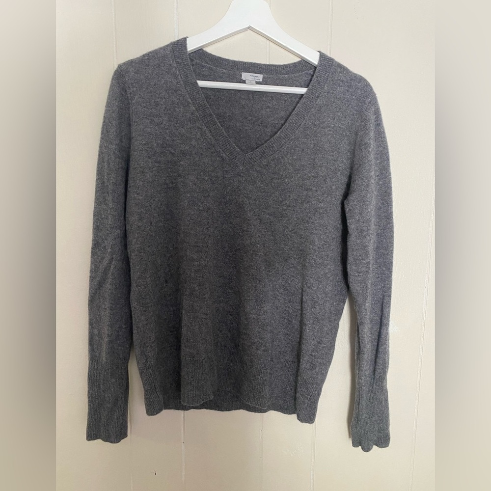 Grey Cashmere v neck cashmere sweater from Nordstrom. Size Large.